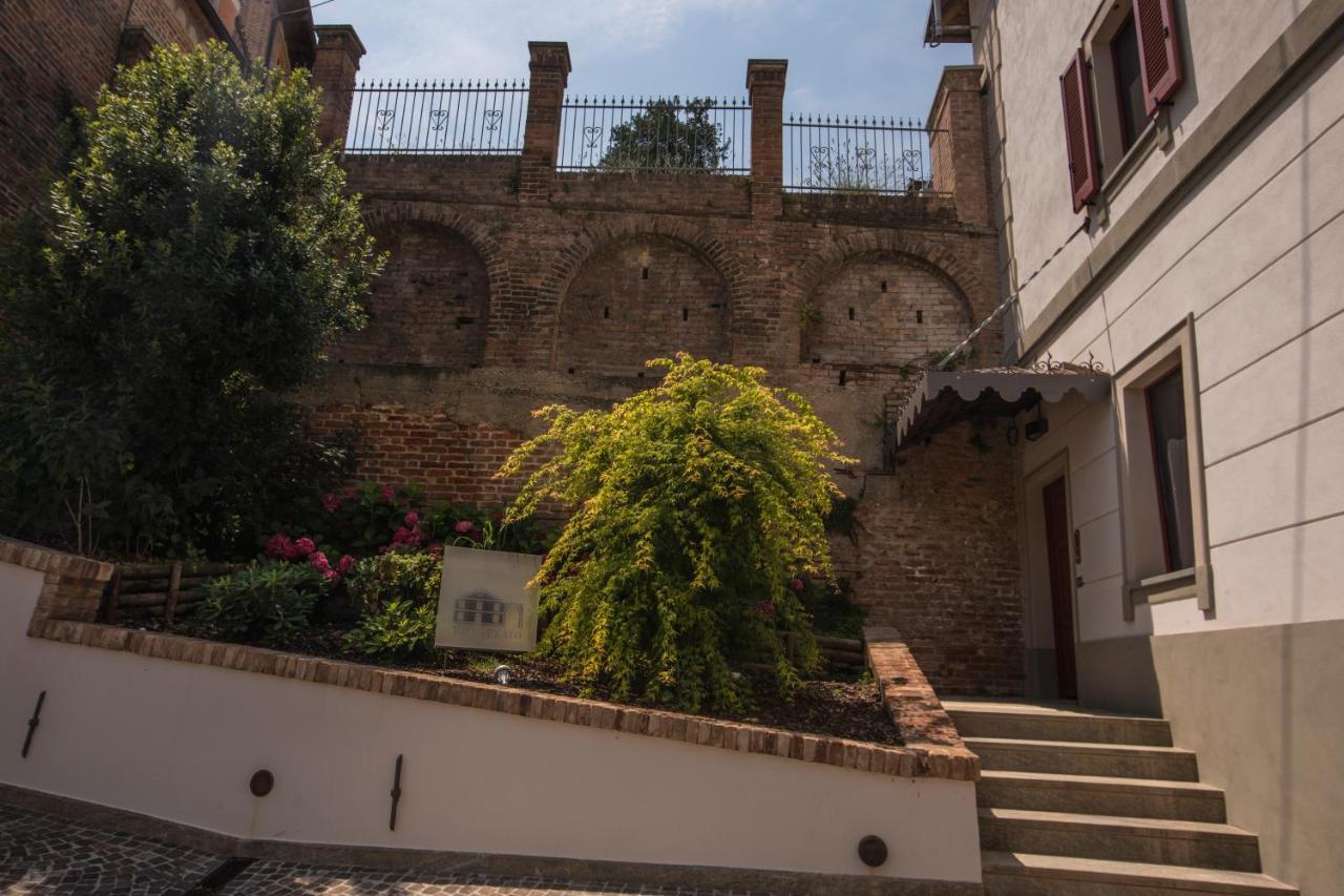 Relais Prato Hotel Mombaruzzo
